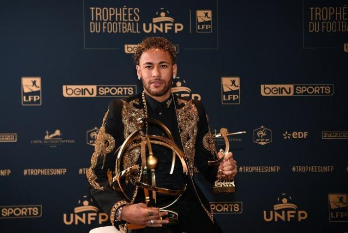 Neymar es escogido como mejor jugador del fútbol francés y elude pregunta sobre su futuro en el PSG