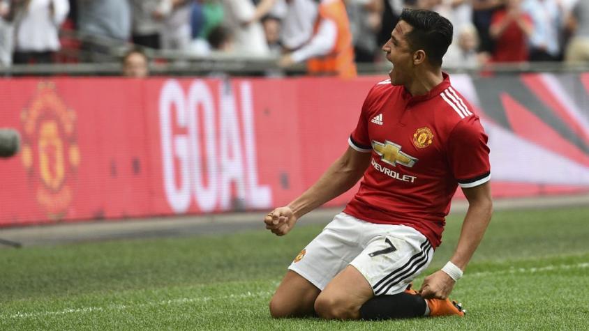 [VIDEO] T13 en Mánchester: United apuesta por Alexis de cara a la final de la Copa FA