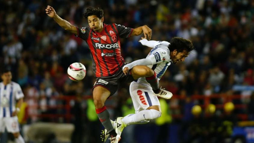 Desilusión en los hinchas de Colo Colo: Matías Fernández renovó contrato en Necaxa