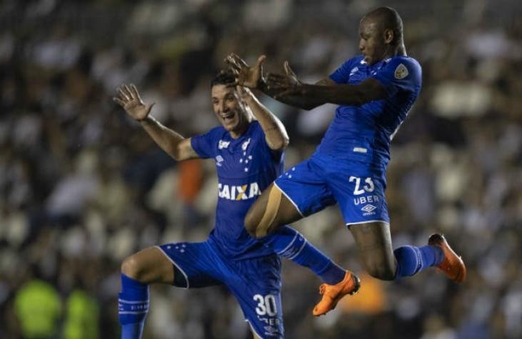 [VIDEO] Delantero de Cruzeiro que humilló a la U cambia camisetas por combustible en Brasil