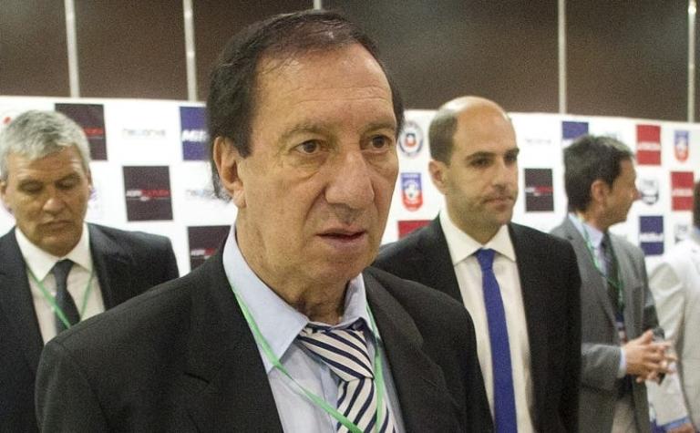 Ex técnico de la selección argentina Carlos Bilardo es hospitalizado