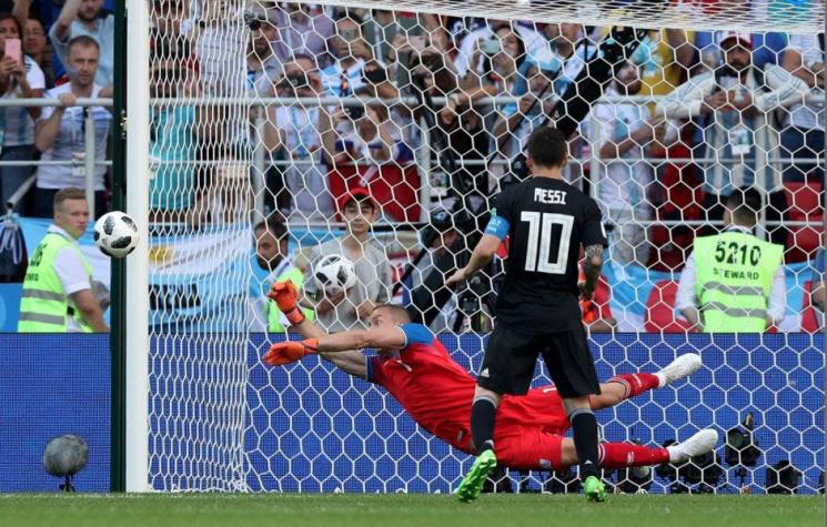 Arquero de Islandia reveló el secreto para atajarle el penal a Lionel Messi