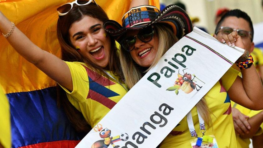 [VIDEO] El gracioso cartel que apareció en el partido entre Colombia vs. Japón