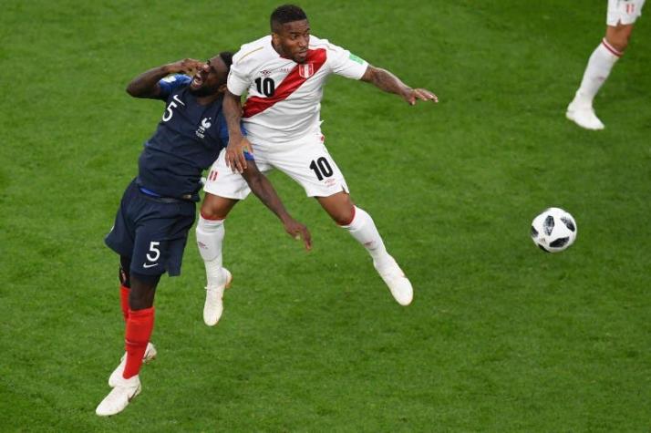 Preocupación en Perú: Farfán fue trasladado al hospital tras un golpe en el entrenamiento