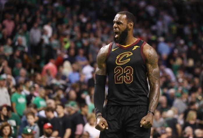 Fin a los rumores: Lebron James fichó por Los Angeles Lakers
