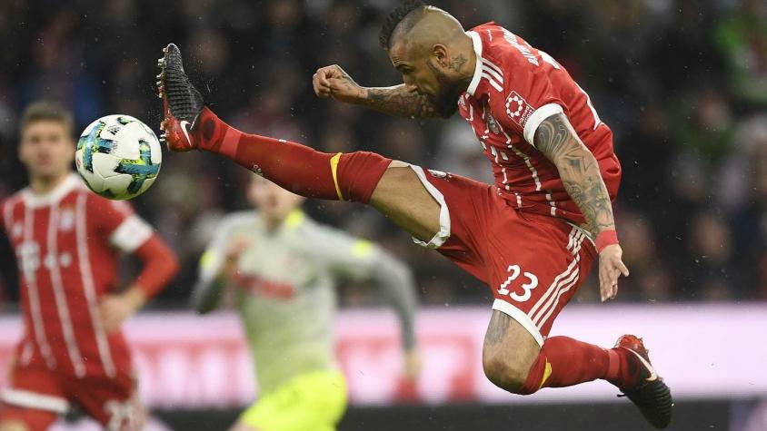 [VIDEO] La exquisita bajada de pelota de Arturo Vidal que sorprende en redes sociales