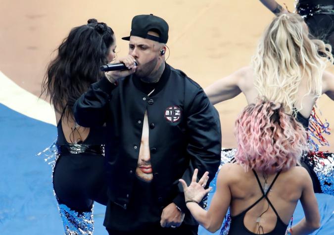 [FOTOS] Quién era el personaje en la polera de Nicky Jam en el show de cierre de Rusia 2018