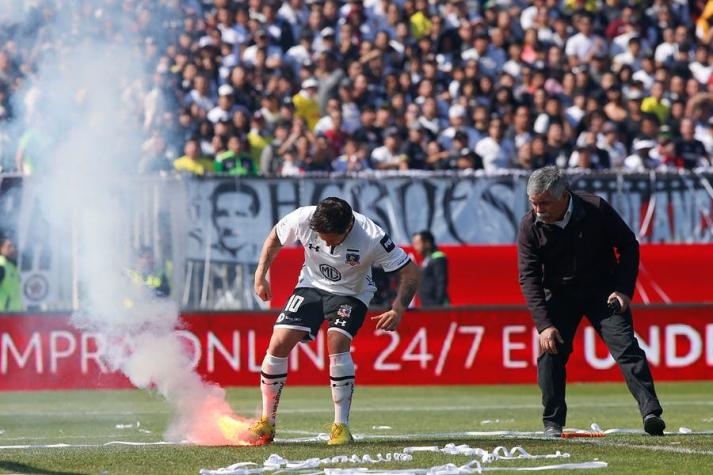 Las sanciones que arriesga Colo Colo tras lanzamiento de bengalas en el Superclásico