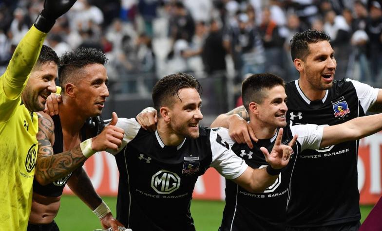 [FOTO] La marraqueta más crujiente: El homenaje de los hinchas a la clasificación de Colo Colo