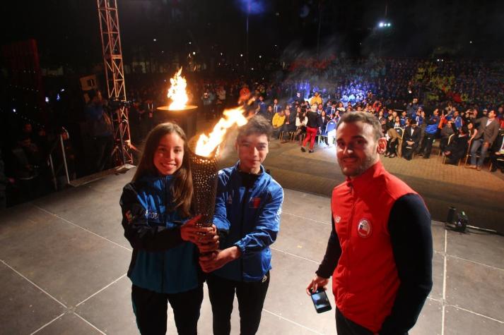 Final Nacional de los Juegos Deportivos Escolares: Más de 600 jóvenes se reúnen frente a La Moneda
