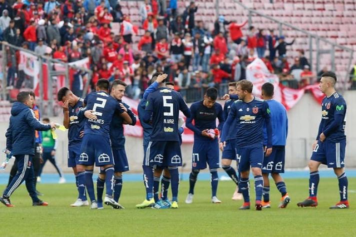 Universidad de Chile estrena especial camiseta frente a U. Católica