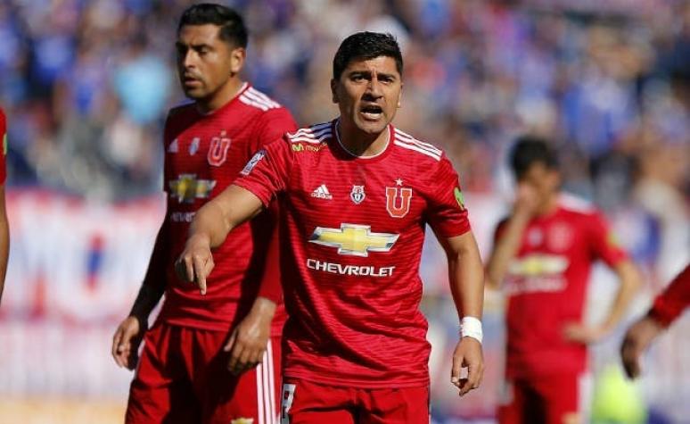 [VIDEO] David Pizarro a árbitro Eduardo Gamboa: "Se nota que eres de Colo Colo"