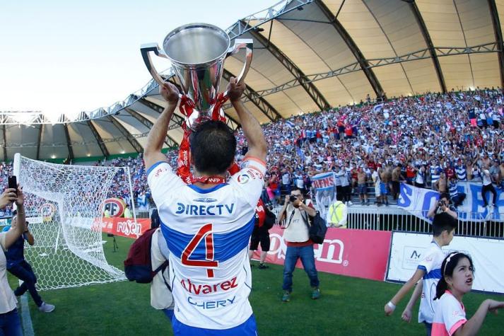 [VIDEO] La fiesta de la U. Católica en el aeropuerto de Santiago como campeón del fútbol chileno