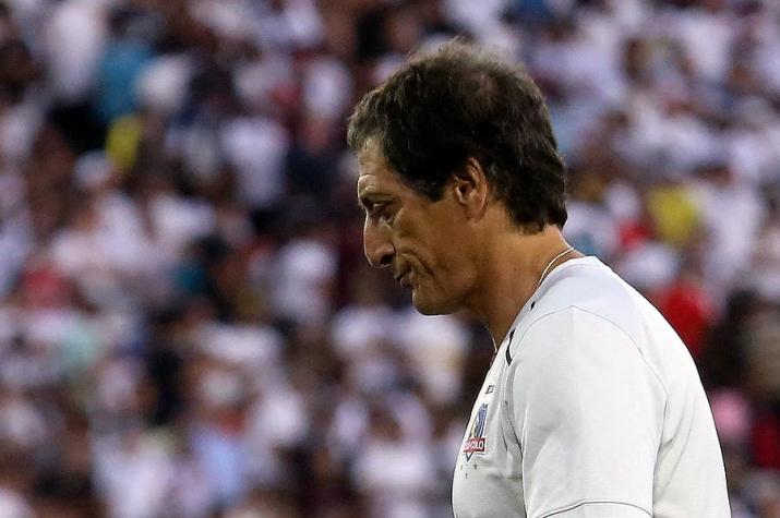 Colo Colo perdió ante Estudiantes de La Plata en la Noche Alba