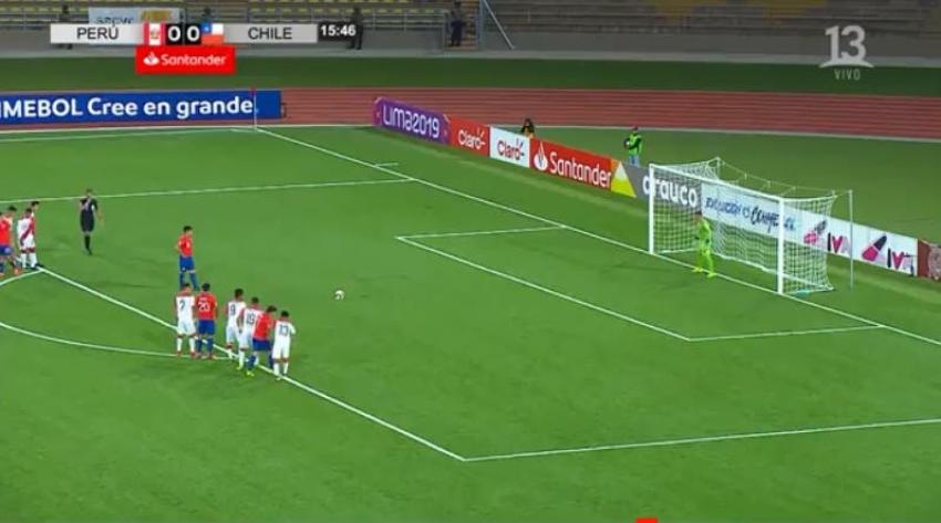 [VIDEO] El penal con que La Roja abrió la cuenta frente a Perú en Lima por el Sudamericano Sub 17
