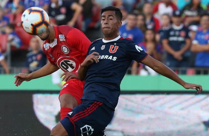 La "U" no levanta cabeza y solo logra un empate frente a Calera en el Estadio Nacional