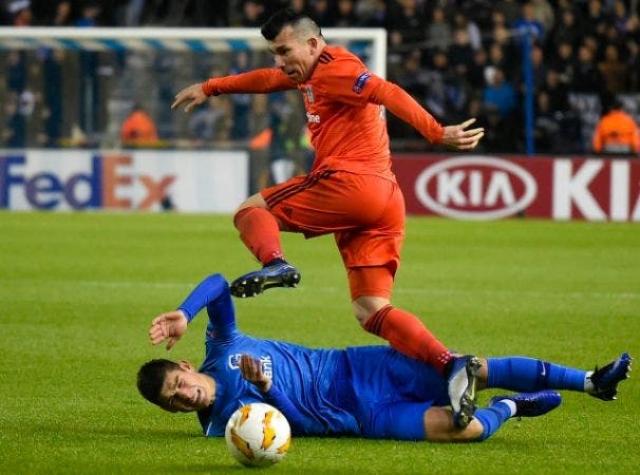 Gary Medel sufre grave lesión que complicaría su presencia en la Copa América 2019