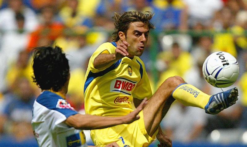El orgullo del futbolista mexicano que jugó con Pep Guardiola y ahora trabaja en un restaurante