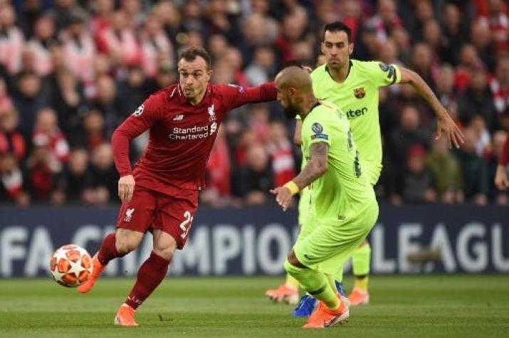 [VIDEO] La ovación de los hinchas de Barcelona para Arturo Vidal tras su salida de la cancha