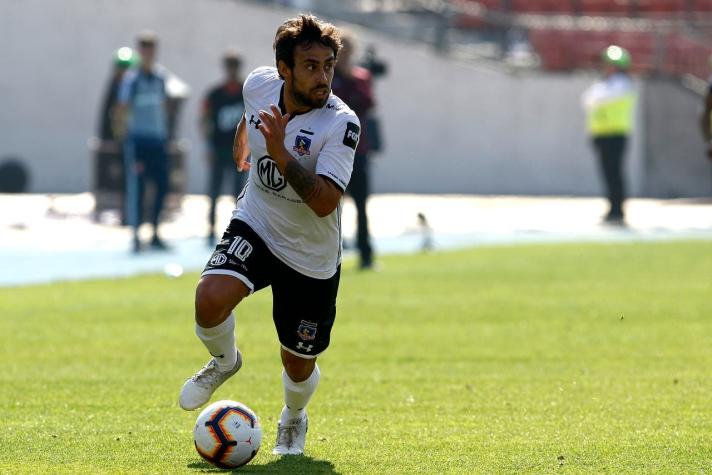 [FOTOS] Hinchas de la "U" critican a Eduardo Gamboa por el actuar de Jorge Valdivia