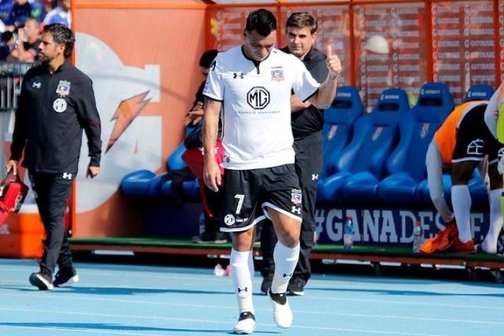 [VIDEO] Colo Colo confirma grave lesión de Esteban Paredes en el Superclásico