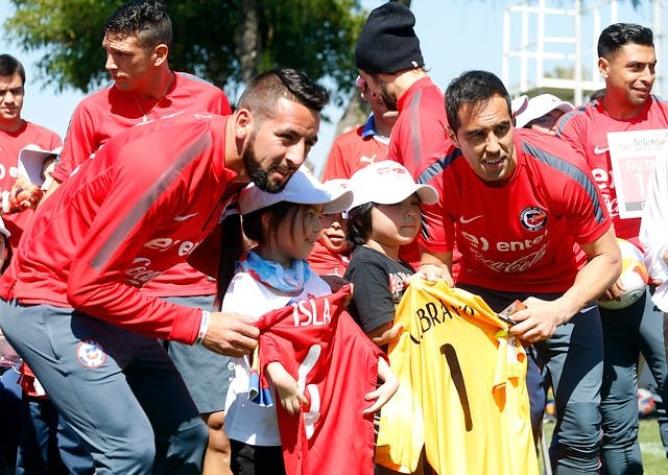 Mauricio Isla saca la voz tras supuesto veto a Claudio Bravo en La Roja