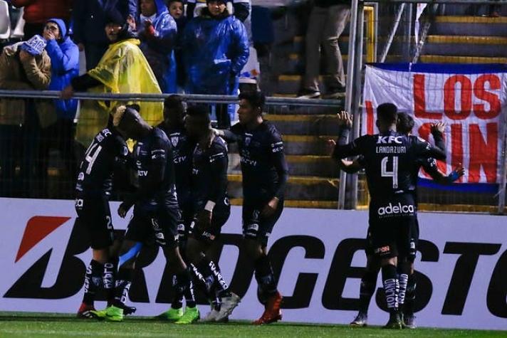 Independiente del Valle utiliza meme por el frío en Santiago en su visita a Universidad Católica