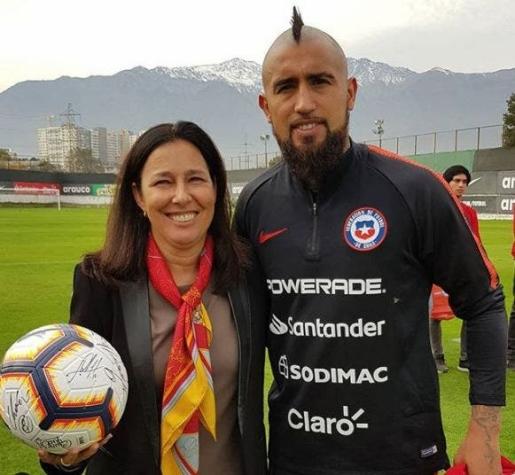 Ministra del Deporte pide a Arturo Vidal que sea embajador para la postulación al Mundial de 2030
