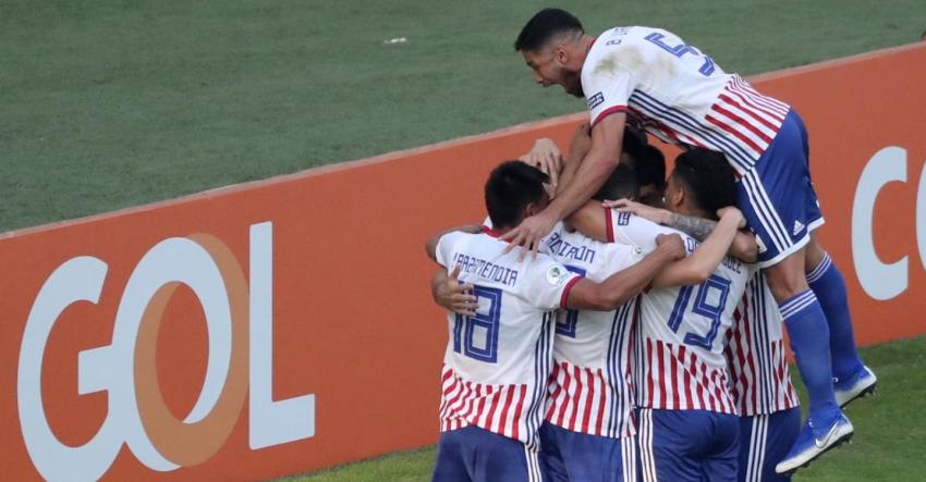 [VIDEO] Un bombazo: Paraguay se pone en ventaja tras penal de Óscar Cardozo