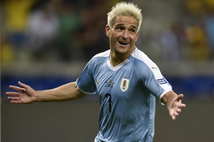 [VIDEO] Uruguay no más: El golazo de Lodeiro que se candidatea a ser el mejor de la primera fecha