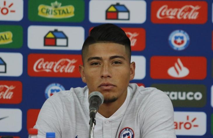 Brayan Cortés alaba a los 'cracks' de la "Roja": "Vidal, Alexis, Gary, Charles, te exigen el 200%"