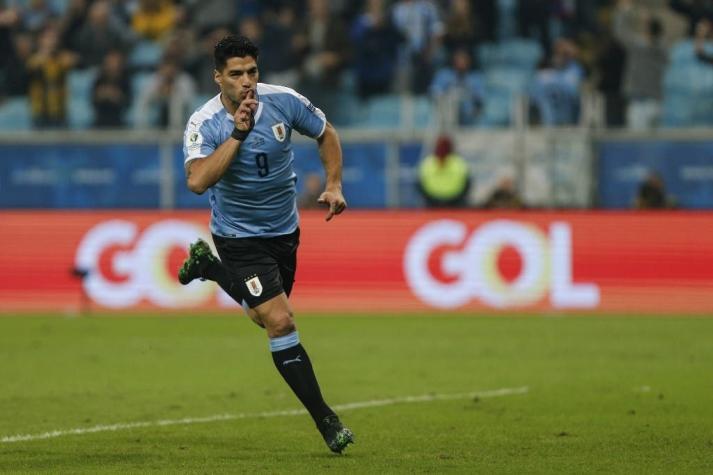[VIDEO] Luis Suárez iguala para Uruguay a través de un penal sancionado gracias al VAR
