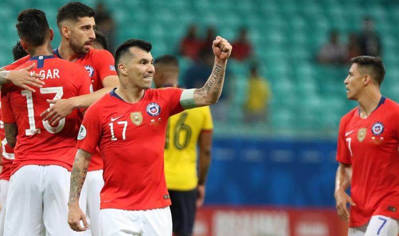 [VIDEO] "Dejen dormir": La curiosa petición de Gary Medel en pleno festejo de los hinchas chilenos