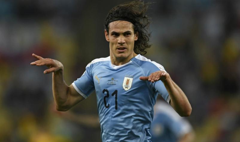 [VIDEO] El emocionante gesto de Edinson Cavani con niño brasileño que esperaba para saludarlo