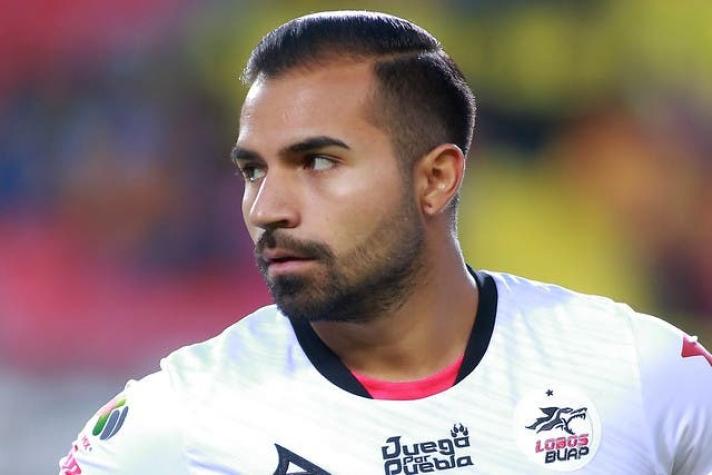 El drama de Rabello en México: Su equipo desapareció y tiene pocas horas para encontrar club