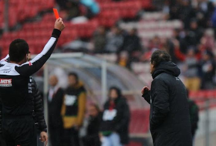 El insulto por el que Mario Salas fue expulsado en Colo Colo ante Barnechea por Copa Chile