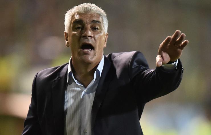Omar de Felippe, el veterano de guerra que suena en la U y que no le teme a la pelea por el descenso