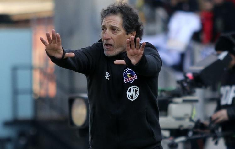 Mario Salas descarga su ira contra Roberto Cereceda y un pasapelotas en derrota de Colo Colo