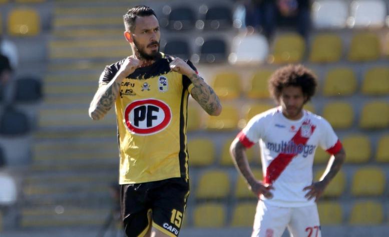 Con un doblete de Pinilla, que fue figura, Coquimbo Unido lo dio vuelta y venció a Curicó