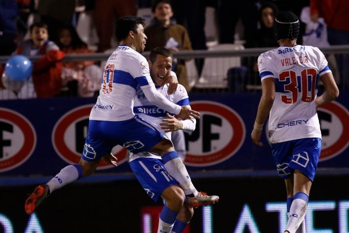 Católica derrotó en un apretado partido a Everton y se mantiene como sólido puntero