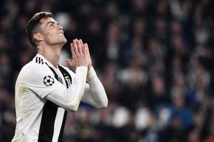 [VIDEO] Cristiano Ronaldo se llenó de burlas tras realizar rarísimo comercial en Singapur