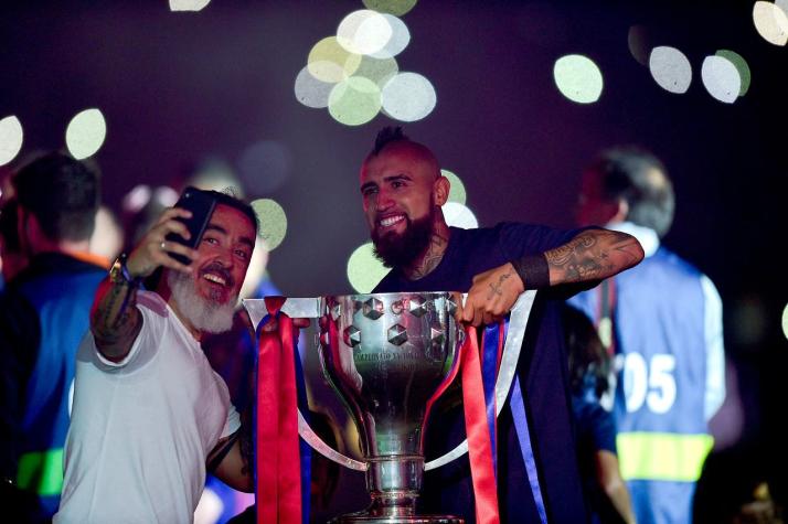 [FOTOS] Rápido y "lujoso": Así es el nuevo Ferrari de Arturo Vidal en España