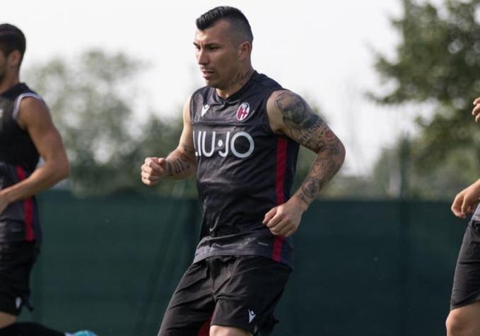 [FOTOS] Gary Medel no para: recién llegó a Bologna y ya entrena junto a su nuevo club