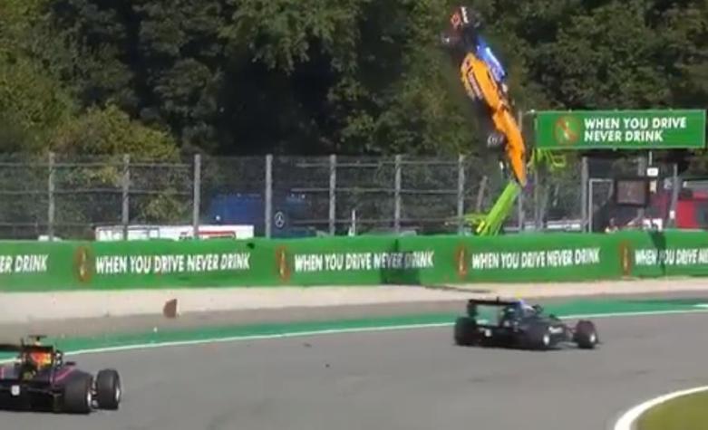 [VIDEO] Voló por los aires: El impactante accidente que protagonizó un piloto de Fórmula 3
