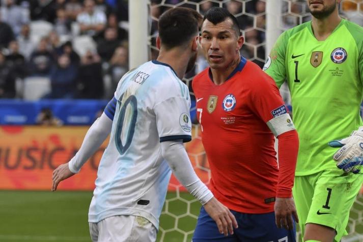 Medel por Messi y Rueda por van Dijk: Así fue la votación de los chilenos en los premios "The Best"