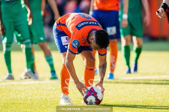Quién es Niklas Castro, el delantero noruego que es la sorpresa de Rueda para la nómina de la Roja