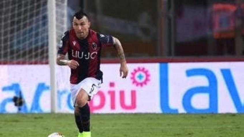 Gary Medel fue expulsado en empate del Bologna con ayuda del VAR