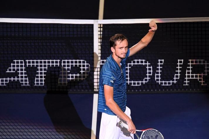 No lo para nadie: Medvedev derrota a Zverev y se corona campeón del Master de Shanghái