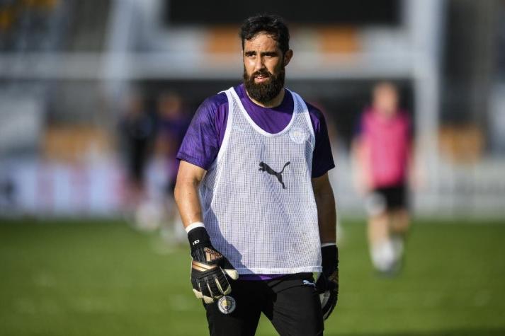 El gesto de Claudio Bravo que emocionó a pequeño hincha