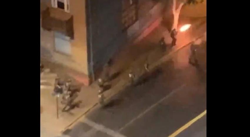 Tenista estadounidense en Chile graba desde su hotel el accionar de Carabineros en manifestaciones